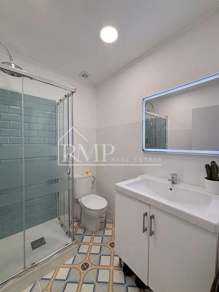 Baño de Piso en venta en Barcelona con Terraza y Trastero