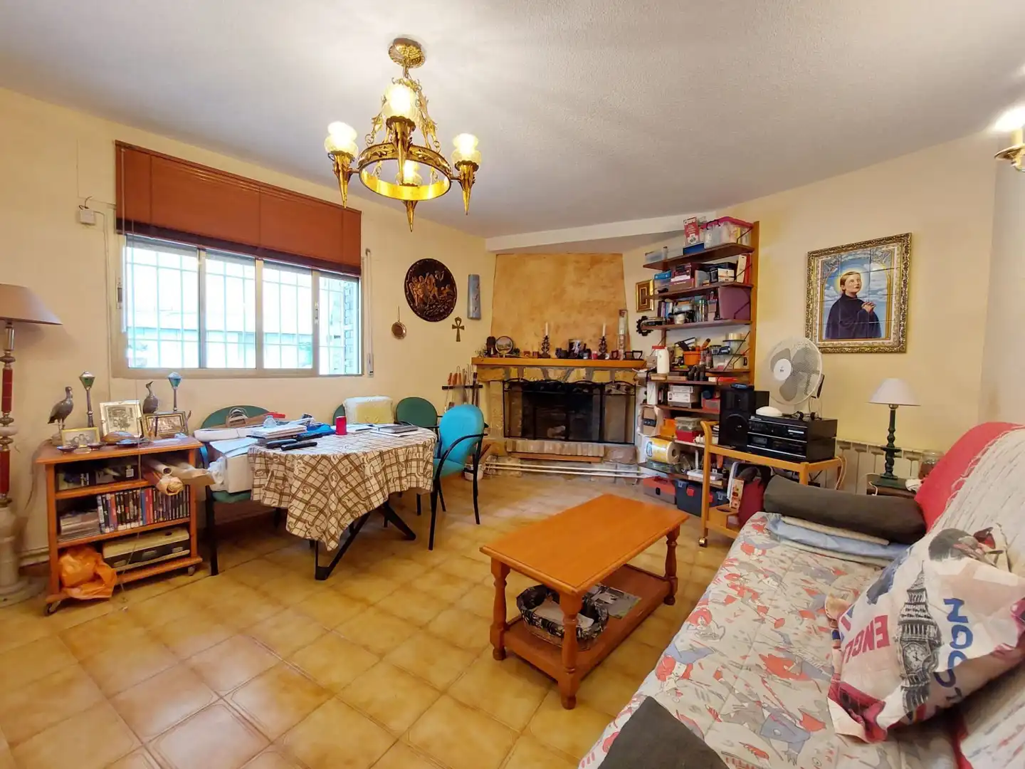 Sala d'estar de Casa o xalet en venda en Orusco de Tajuña amb Calefacció i Traster