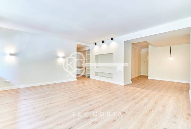 Piso en Venta en Avinguda Eusebi Sempere, 12 en Ensanche - Diputación