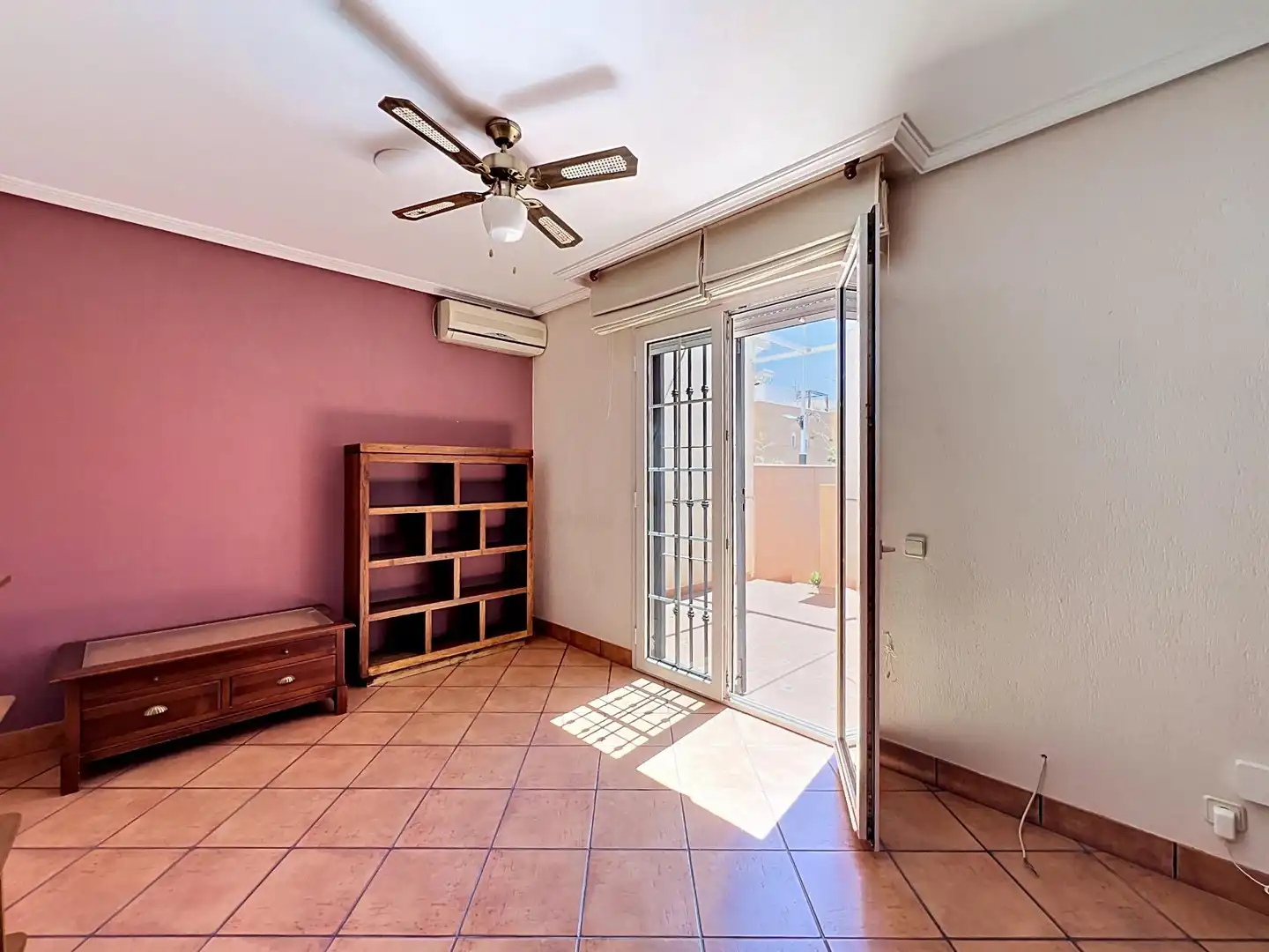 Bedroom of Detached homes for sale in Roquetas de Mar