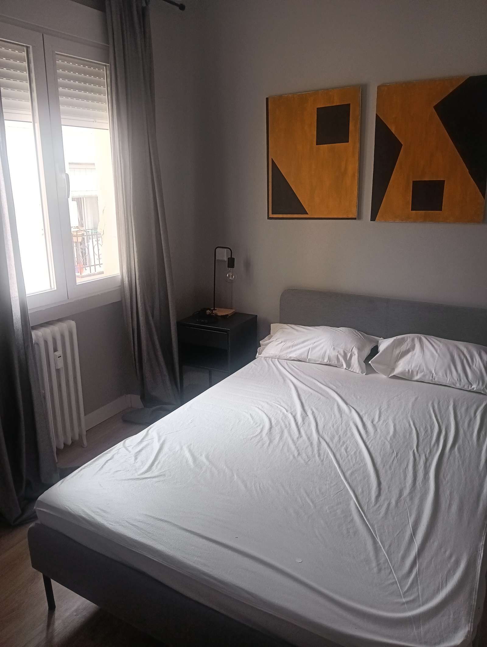 Bedroom of Flat to share in  Madrid Capital  with Air Conditioner, Heating and Terrace