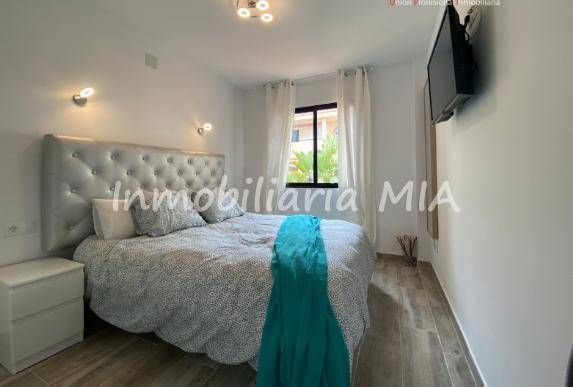 Dormitori de Apartament en venda en Torremolinos amb Aire condicionat, Jardí privat i Terrassa
