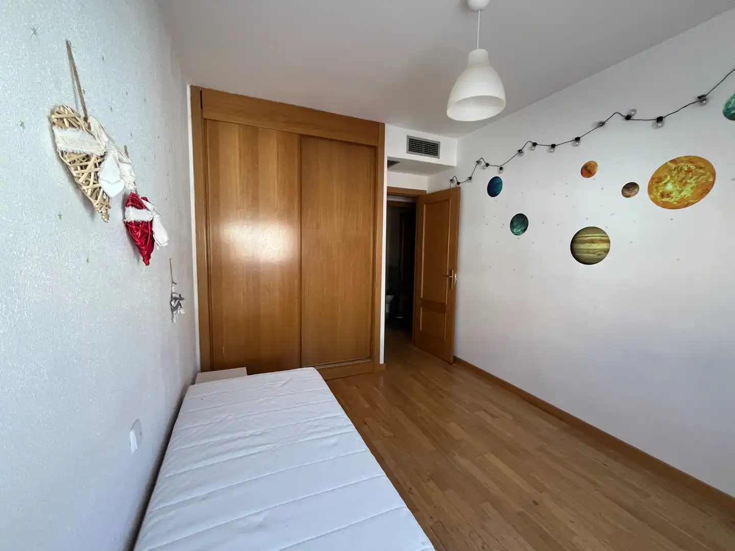 Bedroom of Flat for sale in Torrejón de Ardoz  with Air Conditioner, Heating and Private garden
