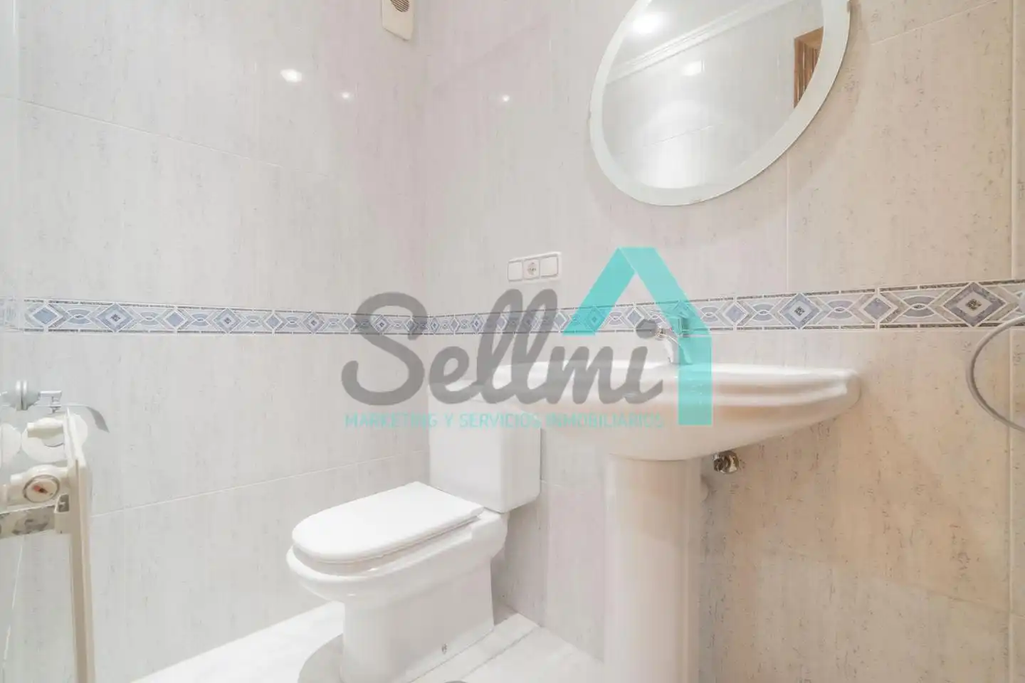 Bathroom of Flat for rent in Ería - Masip