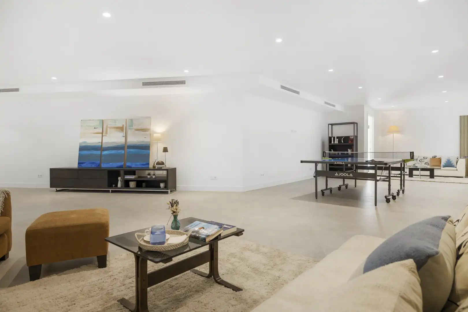 Sala d'estar de Casa o xalet en venda en Marbella amb Aire condicionat, Jardí privat i Terrassa