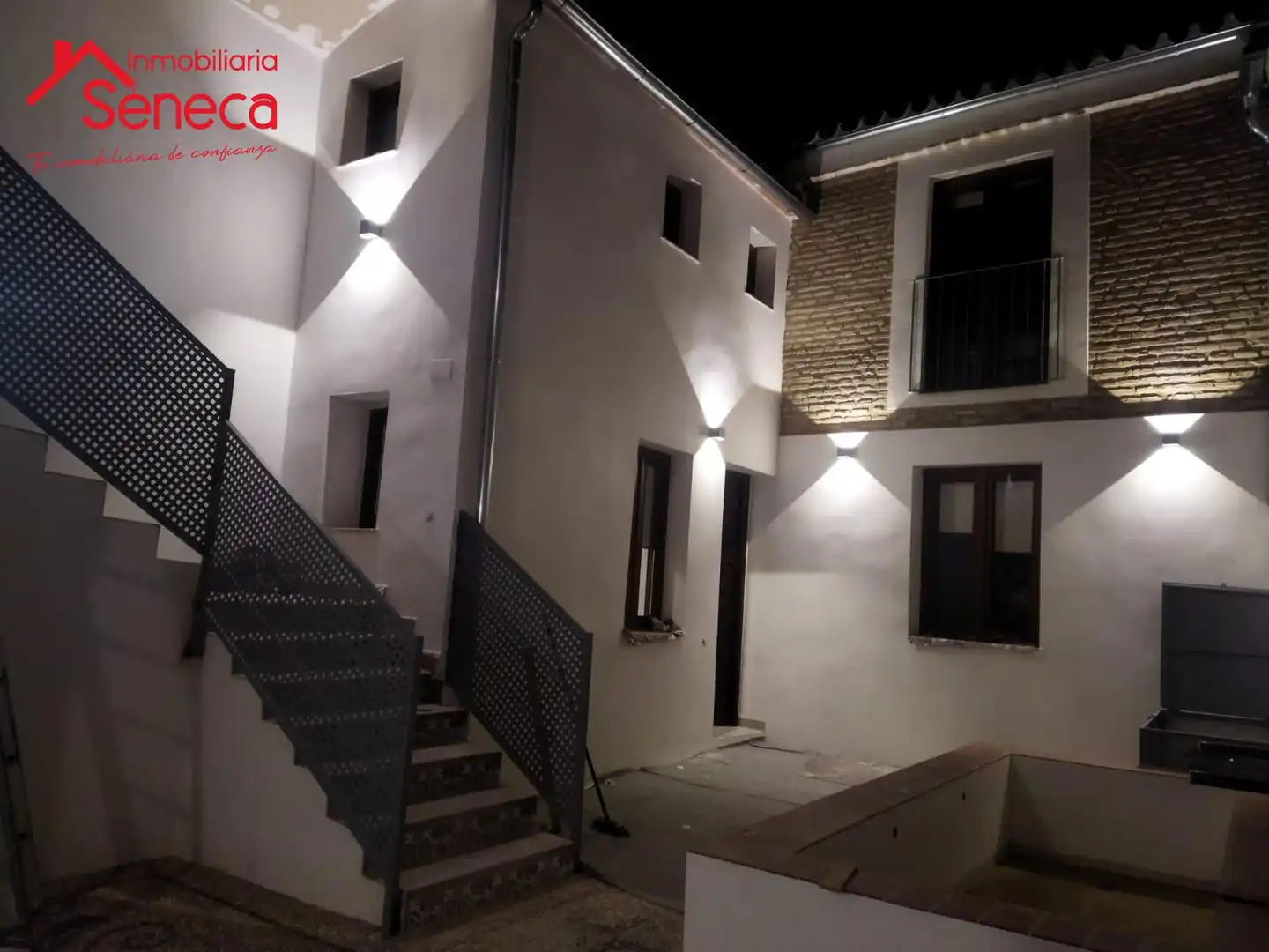 Vista exterior de Piso en venta en Córdoba con Aire acondicionado, Terraza y Amueblado