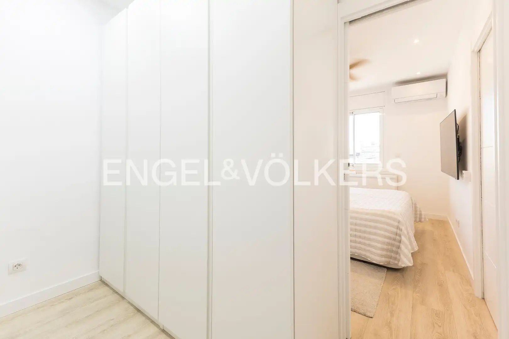 Habitación de Ático en venta en Barcelona con Aire acondicionado, Calefacción y Parquet