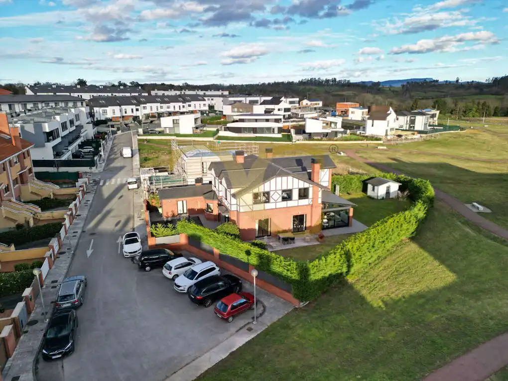 Vista exterior de Casa o chalet en venta en Siero con Calefacción, Jardín privado y Trastero