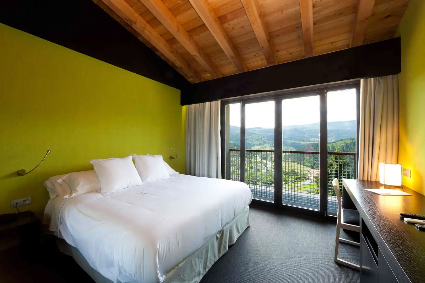 Habitación de Edificio en venta en Zeanuri