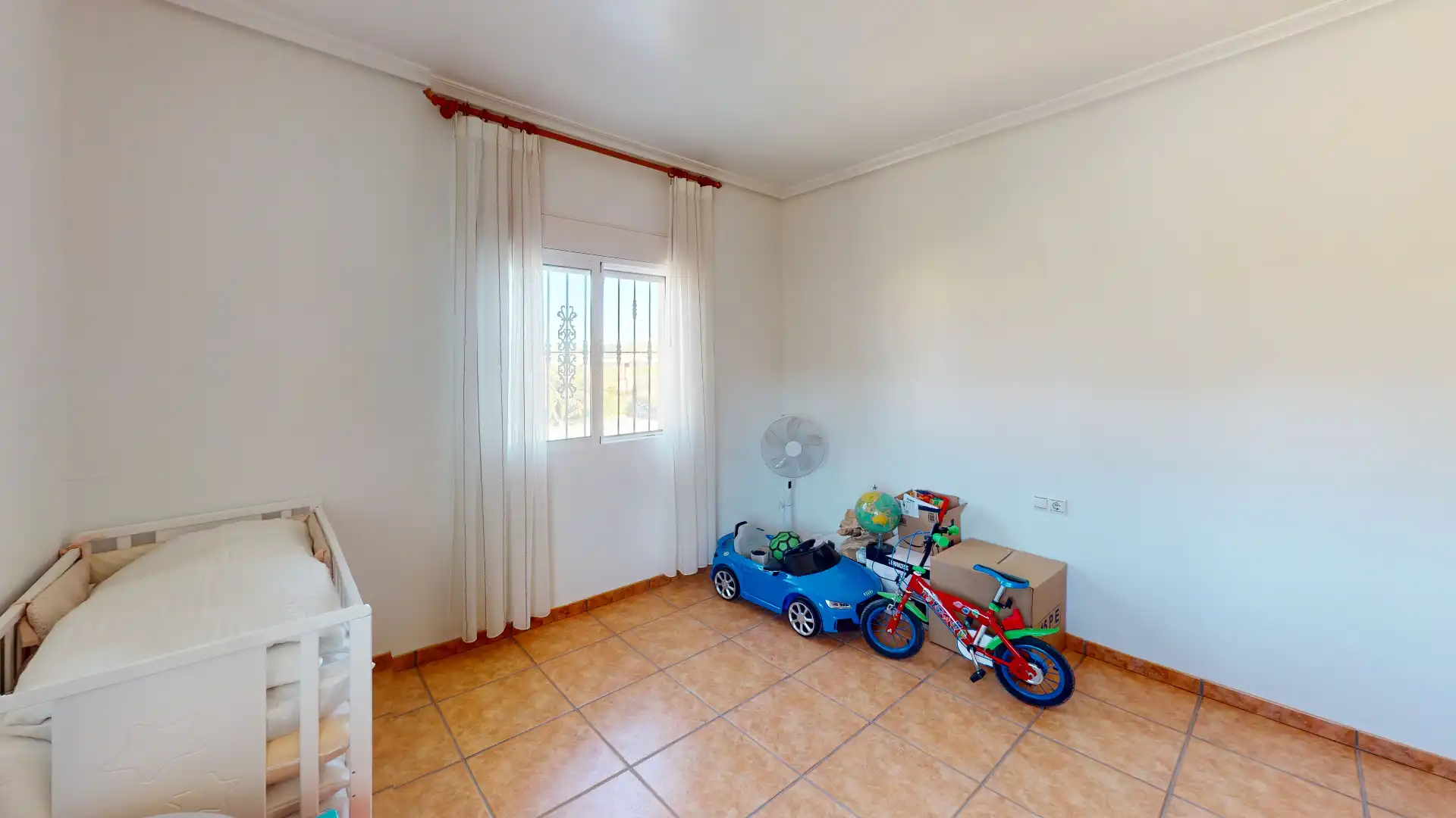 Sala d'estar de Casa o xalet en venda en Elche / Elx amb Aire condicionat, Jardí privat i Terrassa