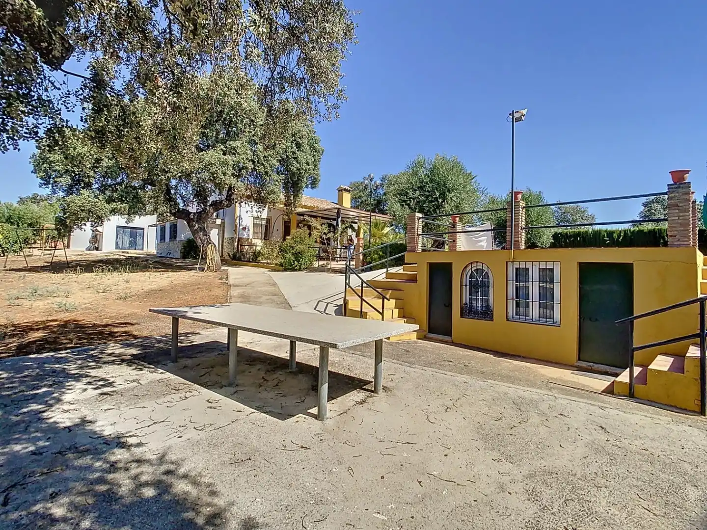 Exterior view of Houses for sale in Adamuz  with Air Conditioner, Heating and Private garden