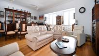 Sala d'estar de Apartament en venda en Santander amb Aire condicionat, Calefacció i Parquet
