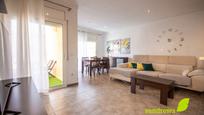 Sala d'estar de Casa adosada en venda en Empuriabrava amb Aire condicionat, Terrassa i Piscina