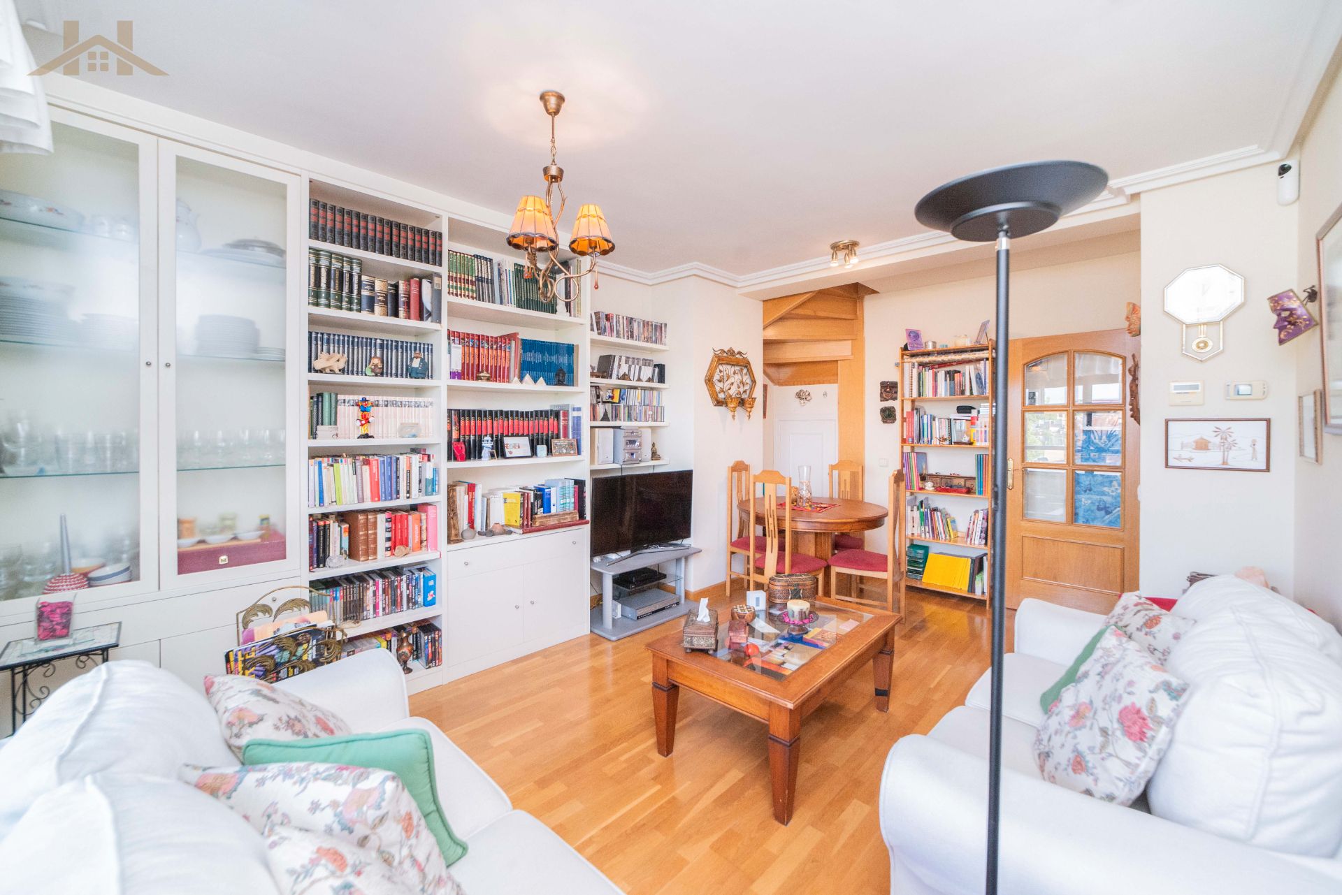 Sala d'estar de Dúplex en venda en Las Rozas de Madrid