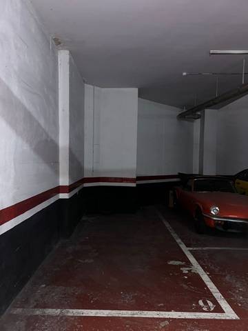 Garaje en Venta en ENRIQUE GRANADOS en Vinyets - Molí Vell