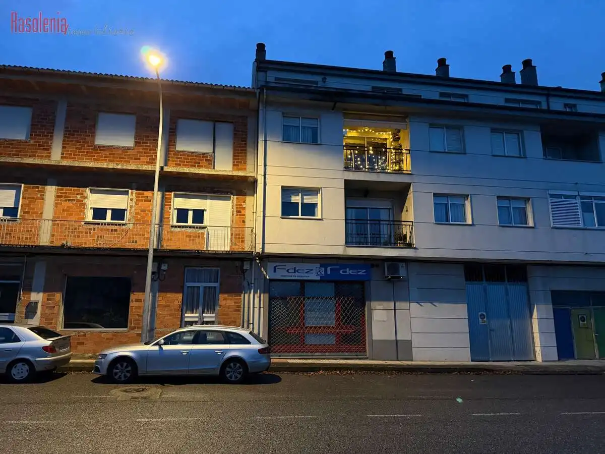 Exterior view of Commercial properties for sale in Bóveda