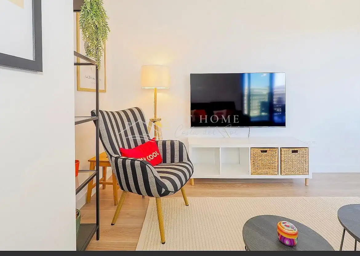 Sala de estar de Apartamento en venta en Málaga con Terraza, Piscina y Horno