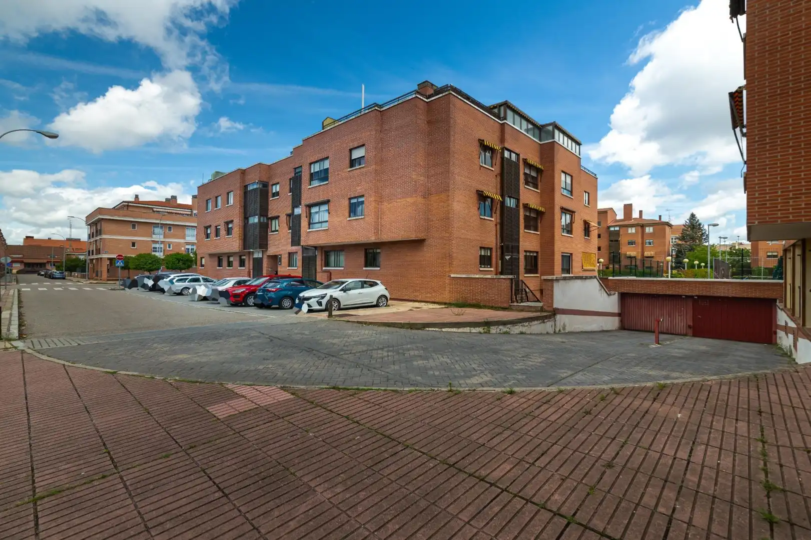Exterior view of Flat for sale in Valladolid  with Heating, Storage room and Community pool