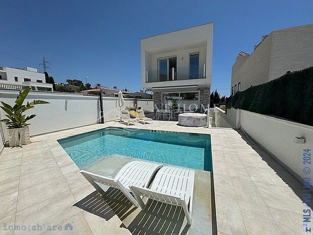 Swimming pool of House or chalet for sale in Nerja  with Swimming Pool