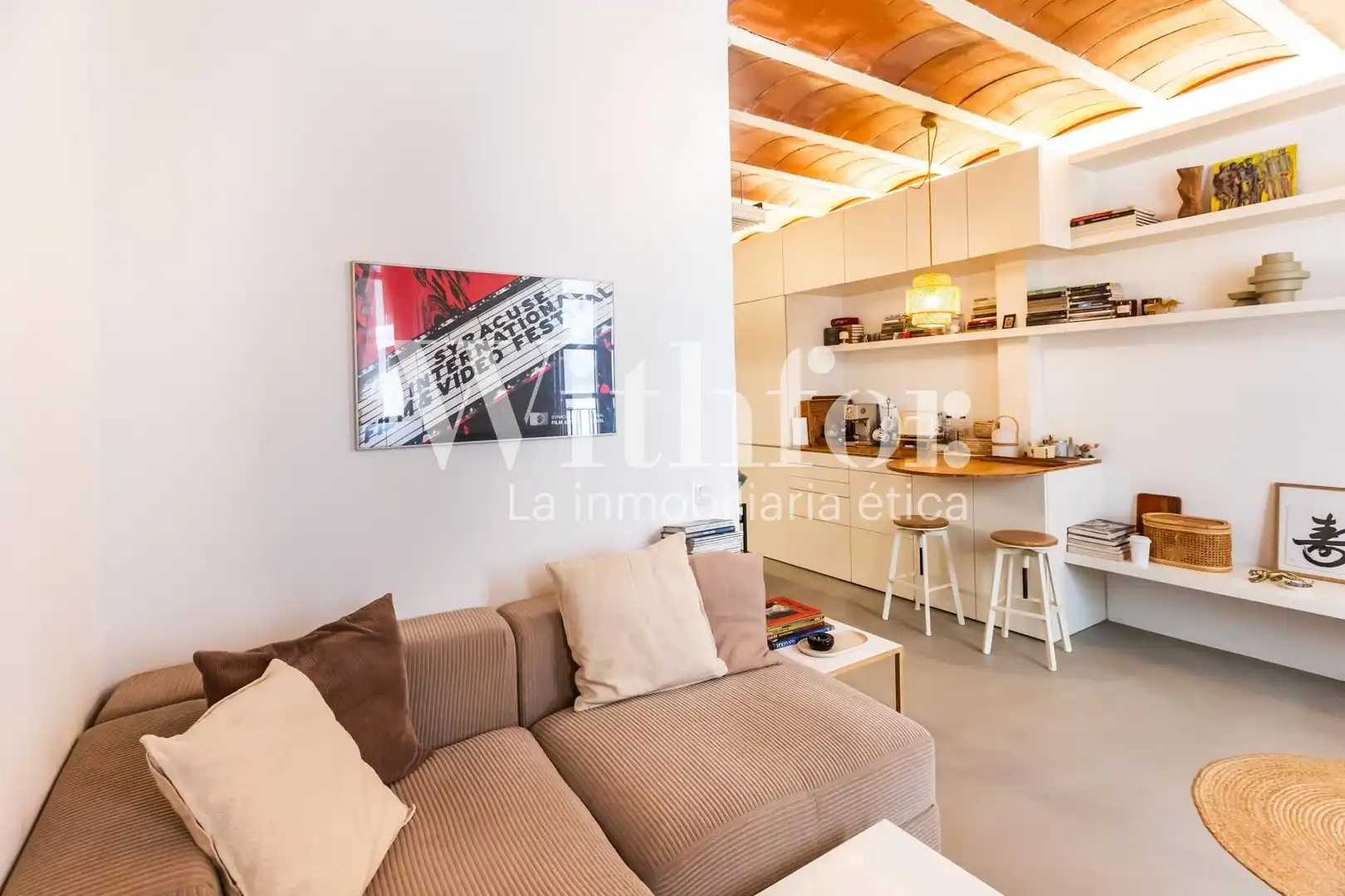 Sala de estar de Piso en venta en Barcelona con Aire acondicionado, Calefacción y Amueblado