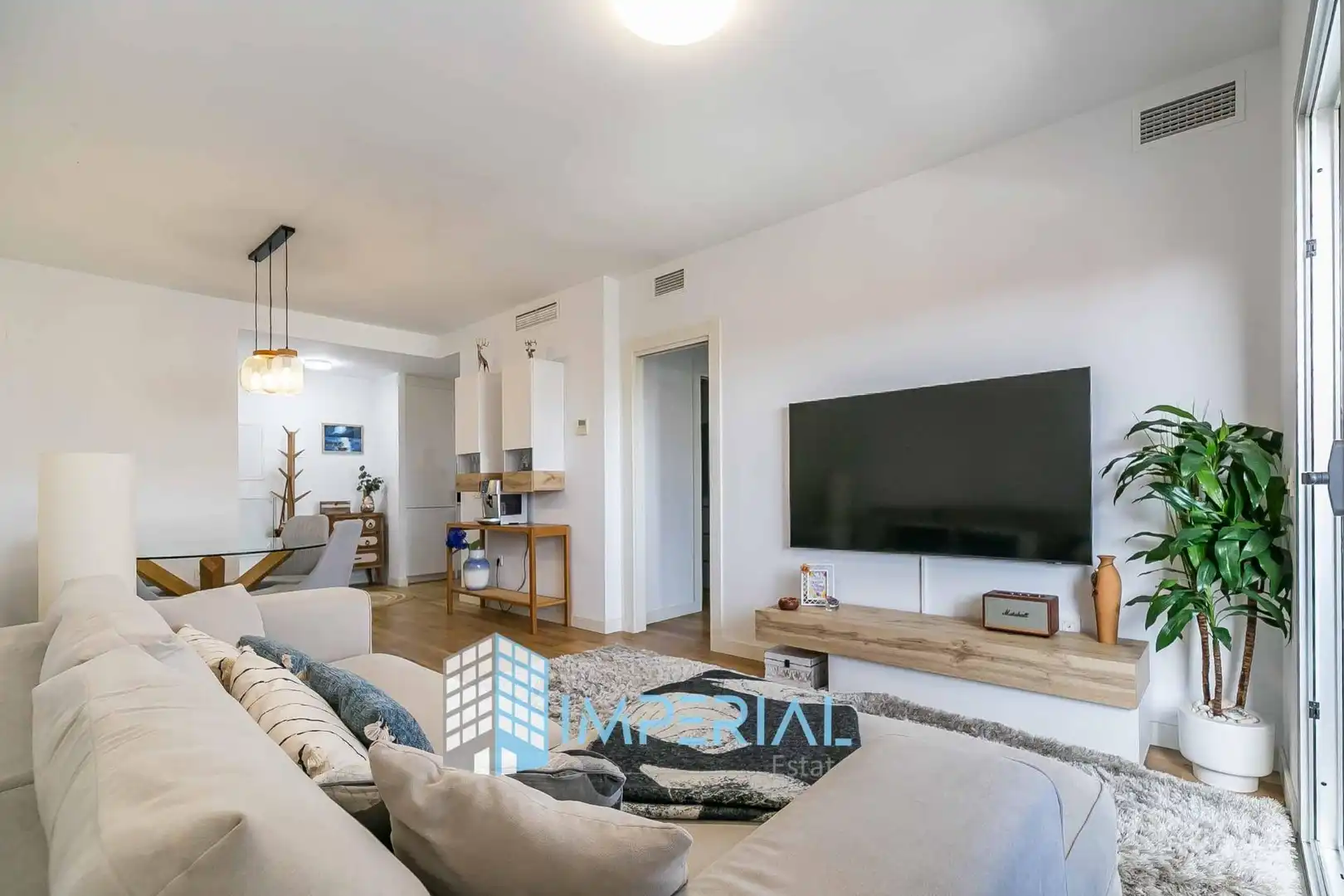 Living room of Flat for sale in Fuengirola  with Air Conditioner, Heating and Terrace