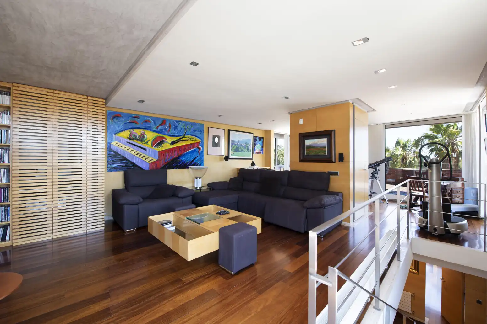 Living room of Houses for sale in Castelldefels  with Air Conditioner, Heating and Parquet flooring