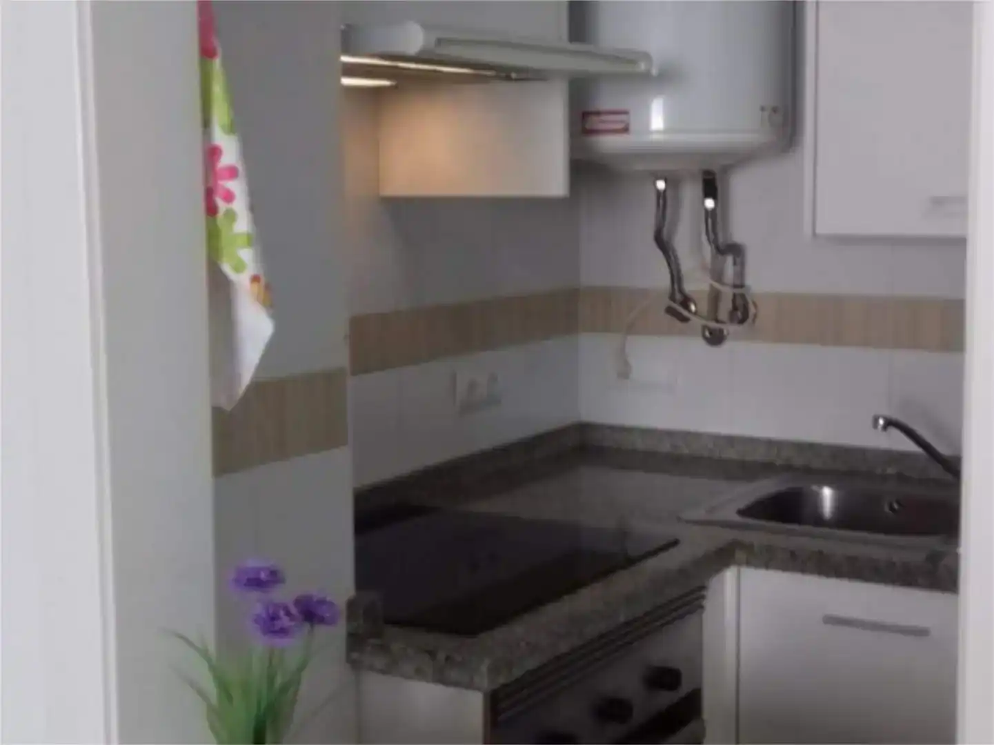 Cocina de Piso en venta en Torremolinos con Piscina y Amueblado