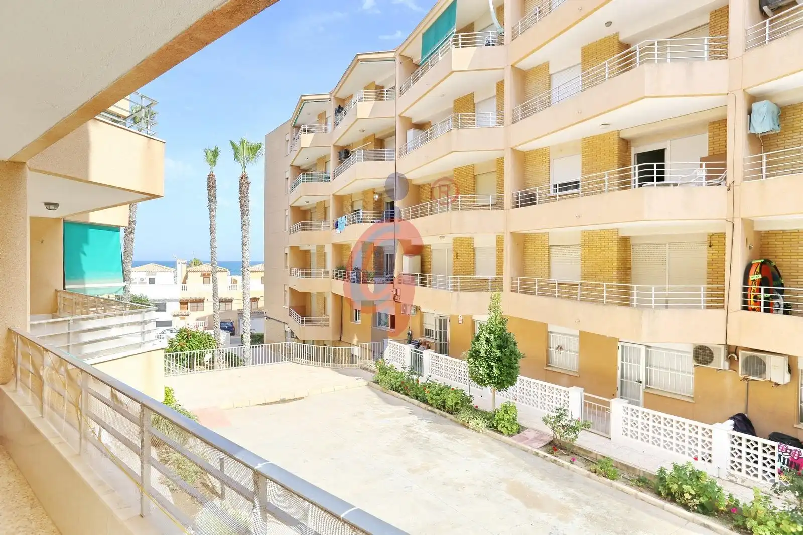 Exterior view of Apartments for sale in Guardamar del Segura  with Terrace