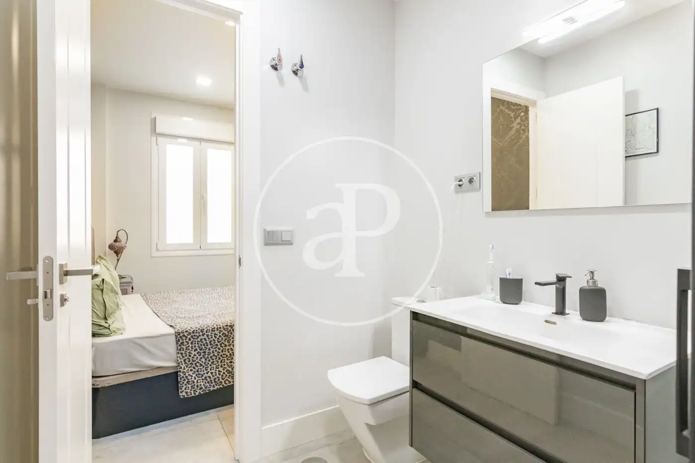 Wohnung zur Miete in C. de Toledo, Palacio