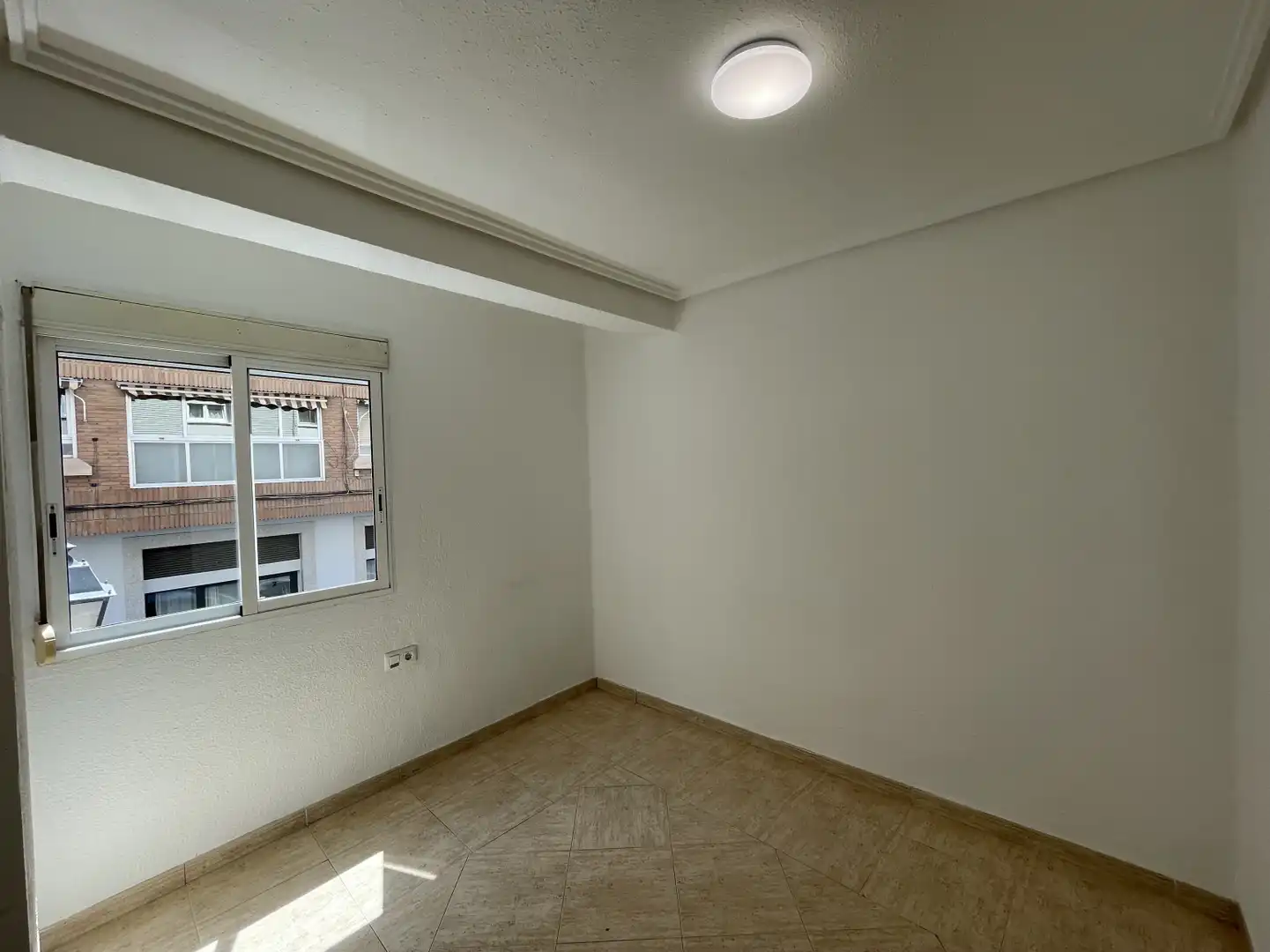 Habitación de Piso en venta en Valencia con Aire acondicionado