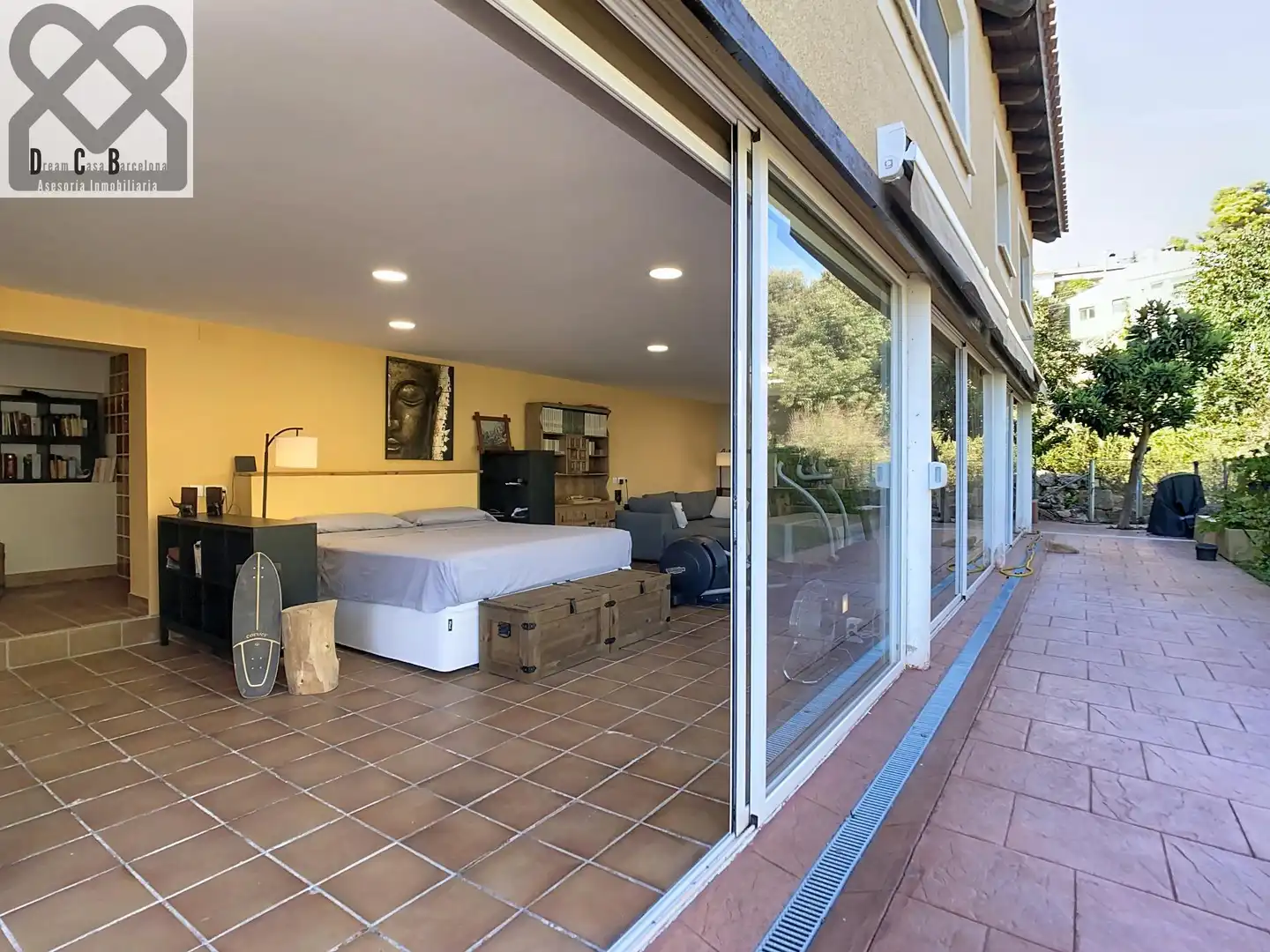 Terrassa de Casa o xalet en venda en Corbera de Llobregat, Barcelona
