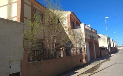 Vista exterior de Apartament en venda en Recas amb Calefacció i Terrassa