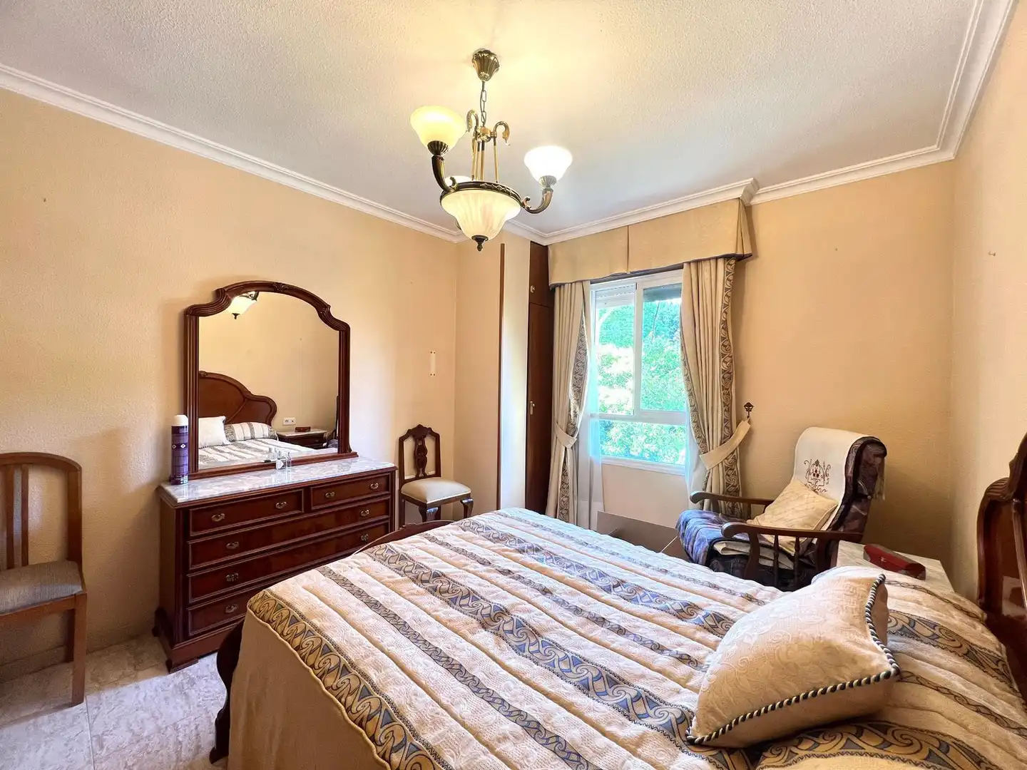 Habitación de Piso en venta en Málaga con Aire acondicionado, Terraza y Trastero