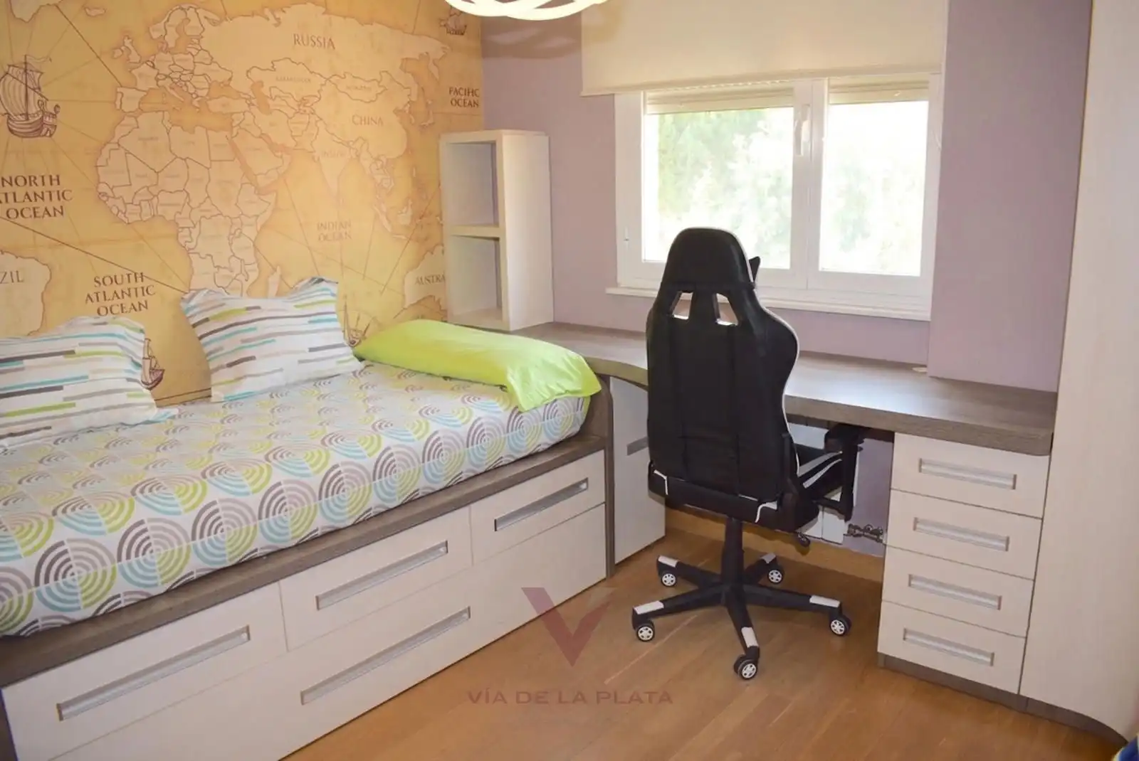 Habitación de Casa adosada en venta en Monterrubio de Armuña con Calefacción, Jardín privado y Parquet