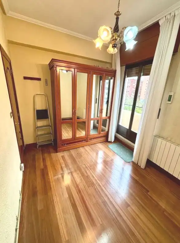 Piso en venta en Avenida del Ferrocarril, Ametzola