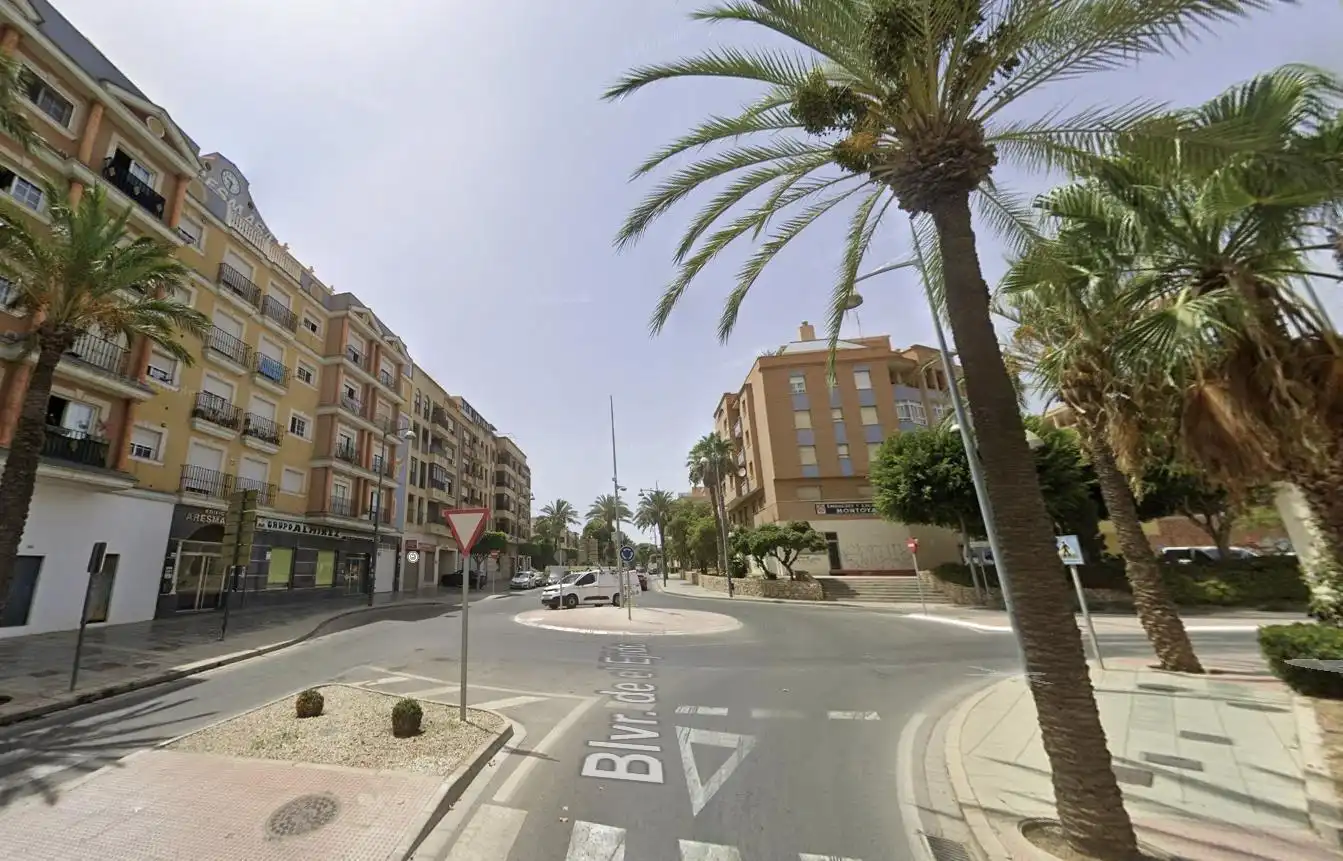 Flat with terrace for sale in Avenida BULEVAR DE EL EJIDO (E)