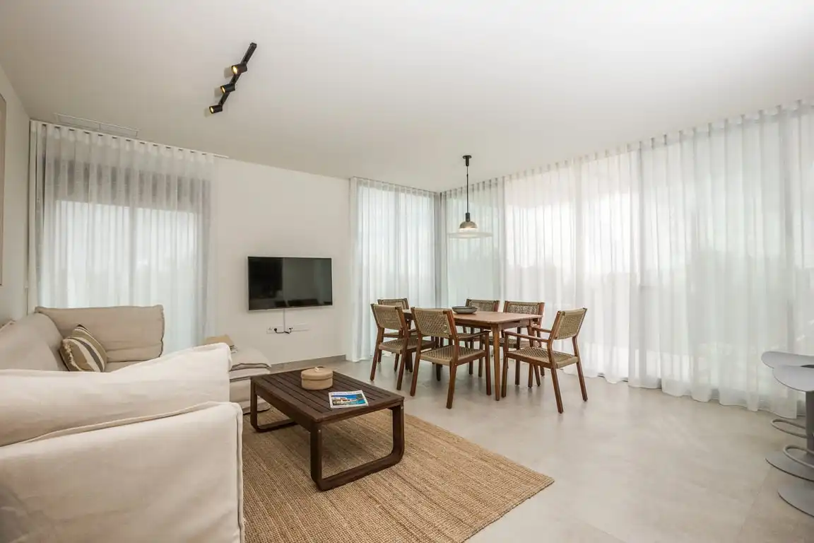 Wohnzimmer von Wohnungen zur Miete in Jávea / Xàbia mit Klimaanlage, Privatgarten und Schwimmbad
