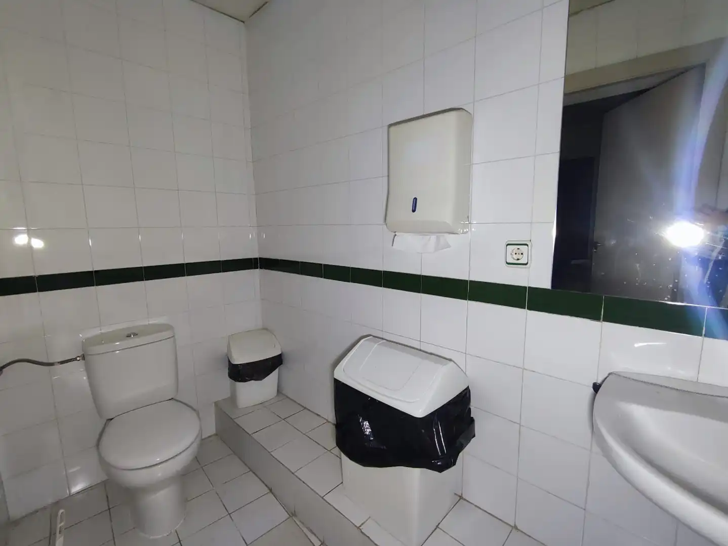 Bathroom of Commercial properties for sale in Villarrubia de los Ojos