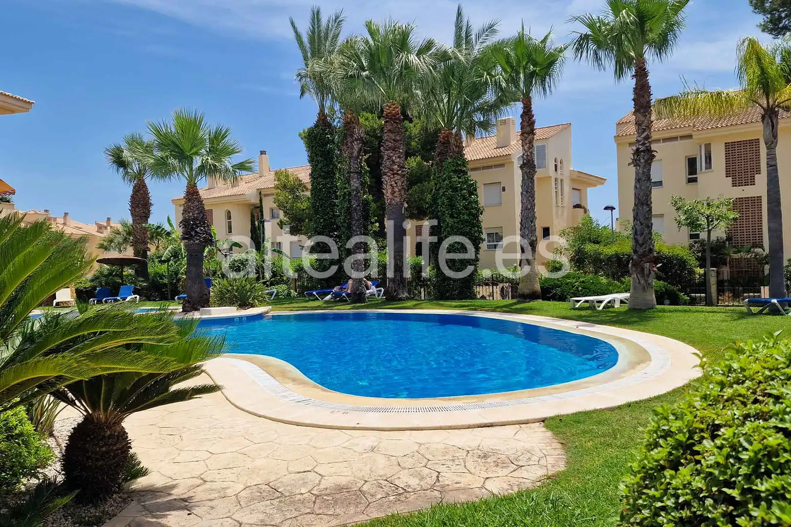 Piscina de Apartament en venda en Altea amb Aire condicionat, Calefacció i Terrassa