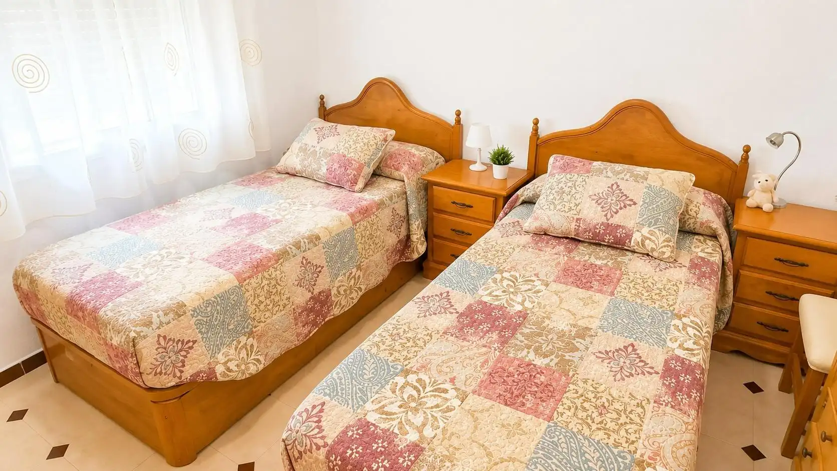Habitación de Casa o chalet en venta en Chiclana de la Frontera con Jardín privado, Trastero y Piscina