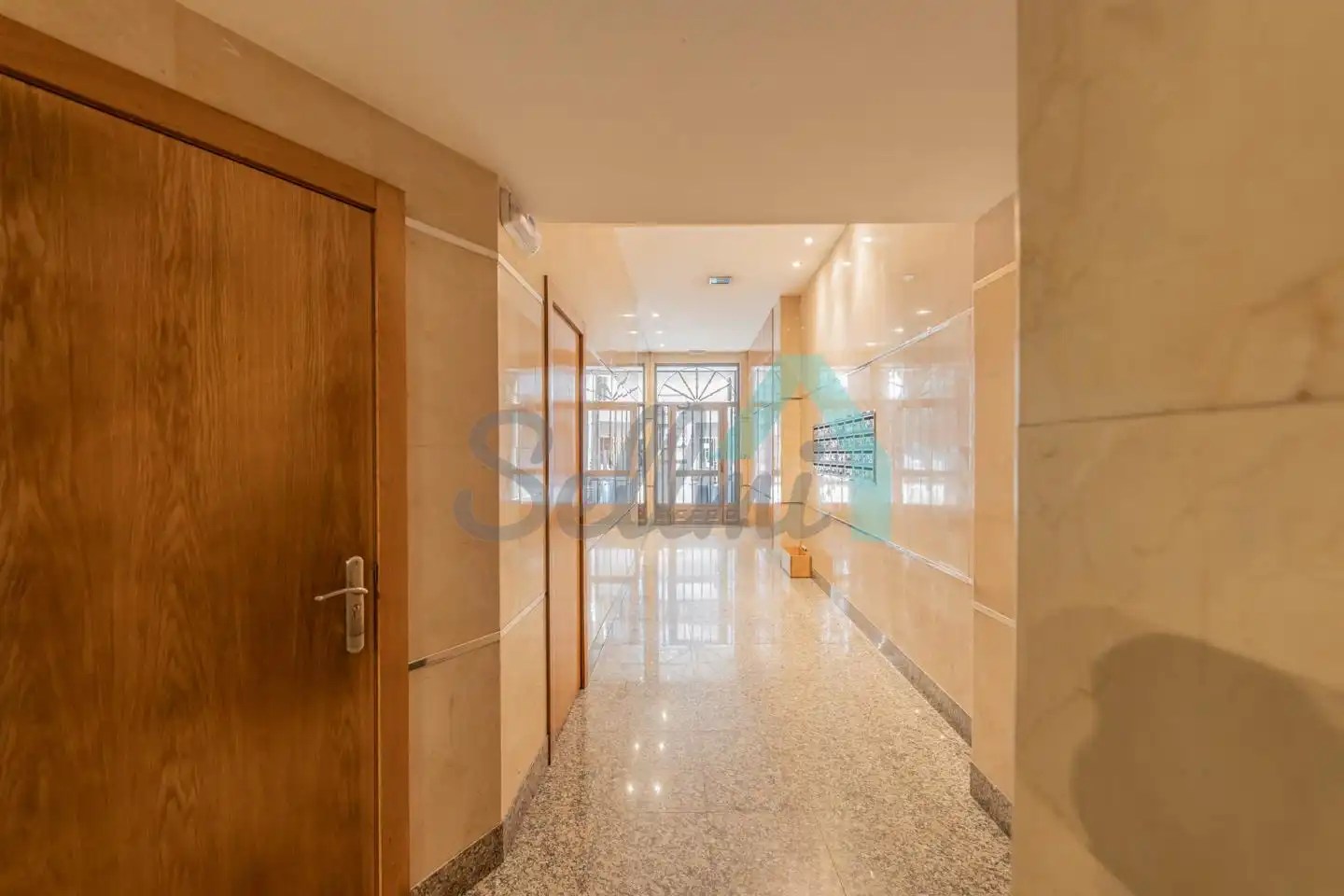 Flat for rent in Del General Elorza, Milán - Pumarín