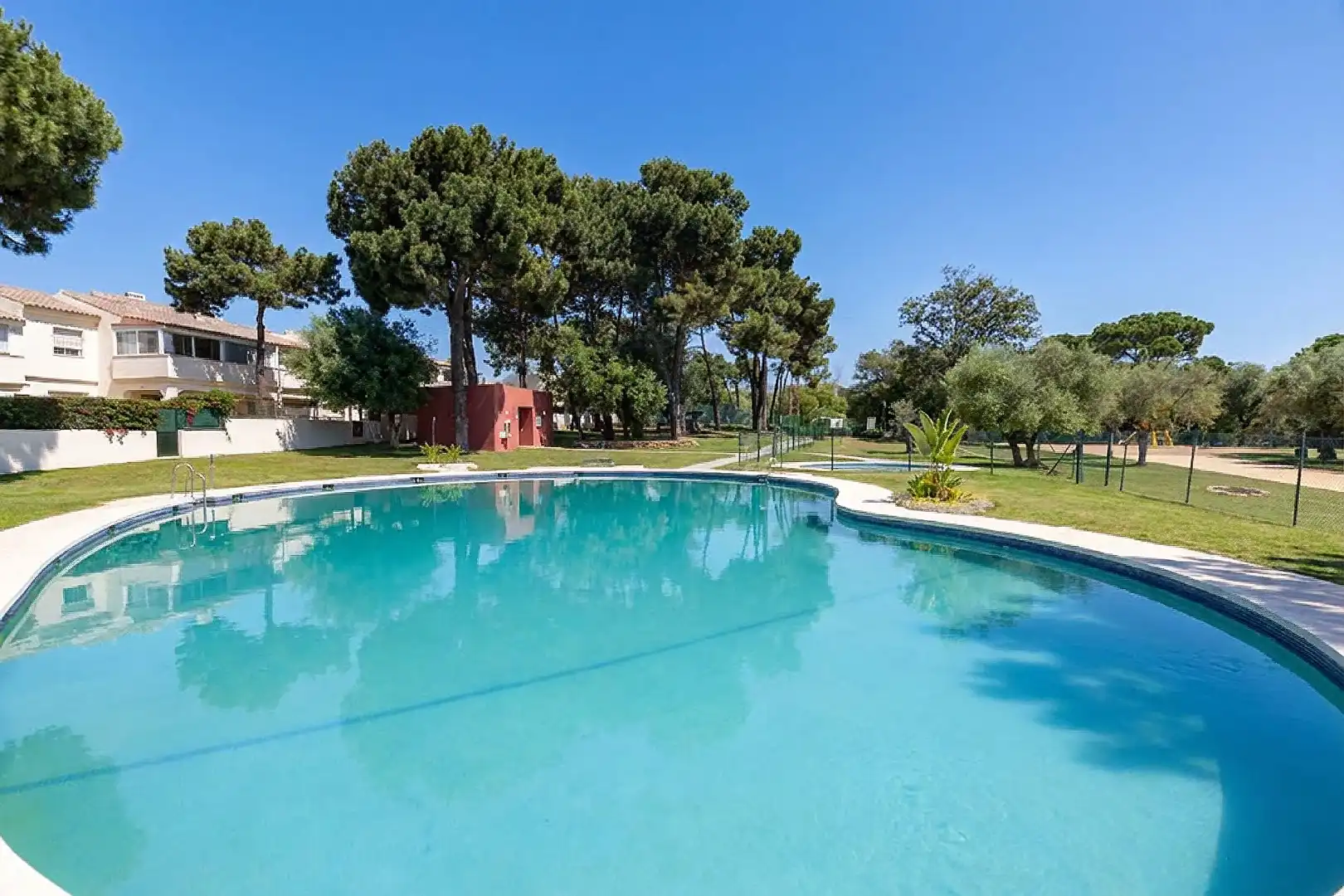Swimming pool of Detached homes for sale in Marbella  with Air Conditioner, Heating and Private garden