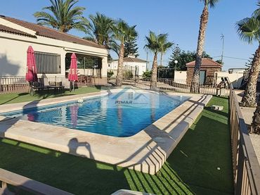 Villa avec piscine à vendre à Crevillent