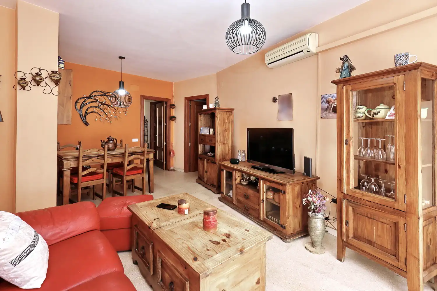 Living room of Flat for sale in Sabadell  with Air Conditioner, Heating and Storage room