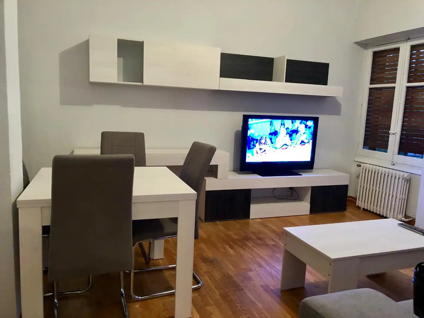 Living room of Flat for rent in Salamanca  with Heating, Parquet flooring and Furnished