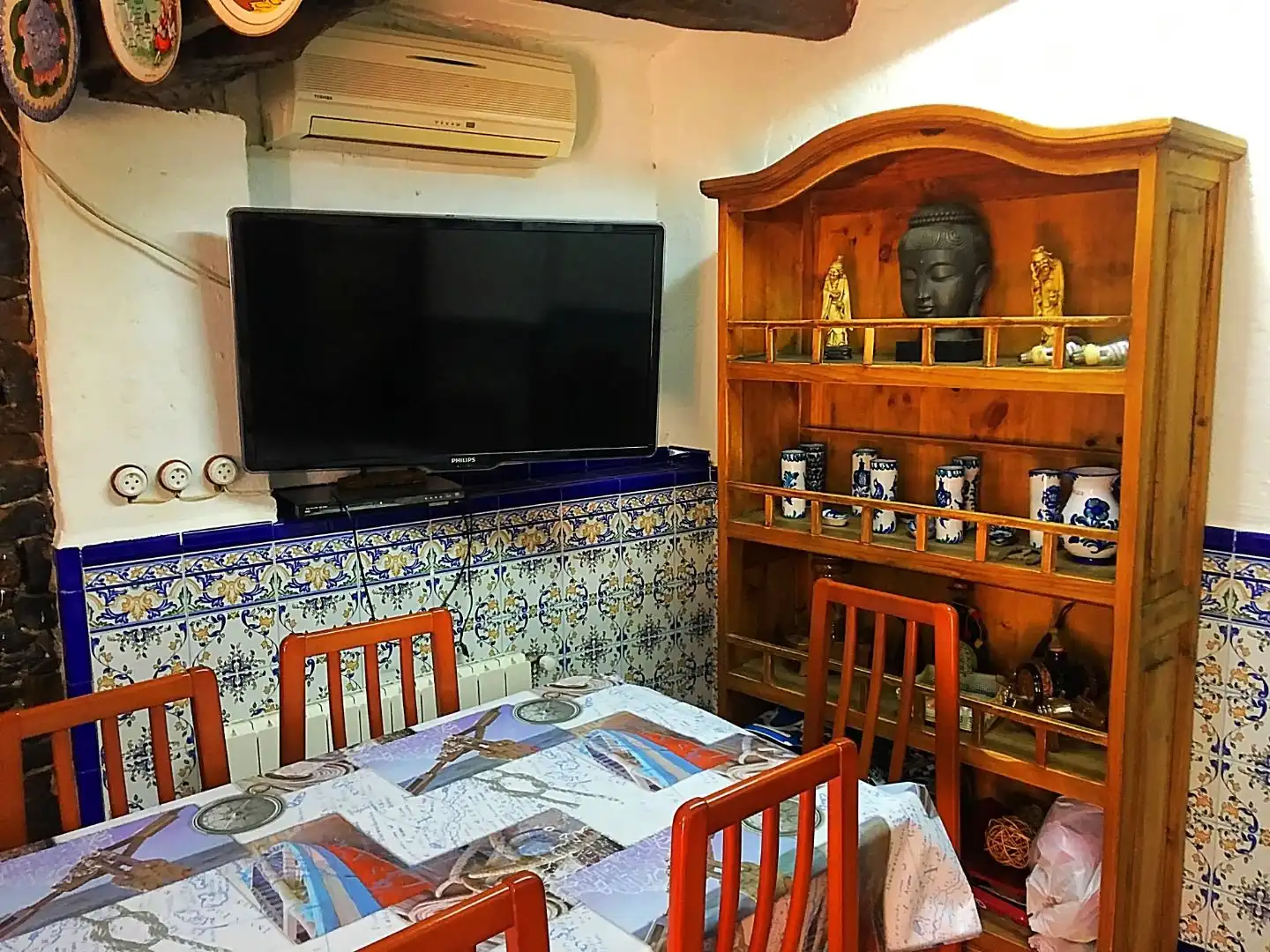 Dining room of Houses for sale in Els Guiamets