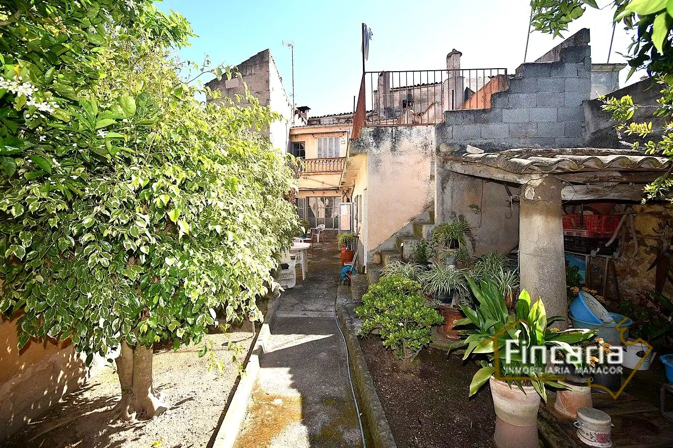 Vista exterior de Casa o xalet en venda en Manacor amb Jardí privat i Terrassa