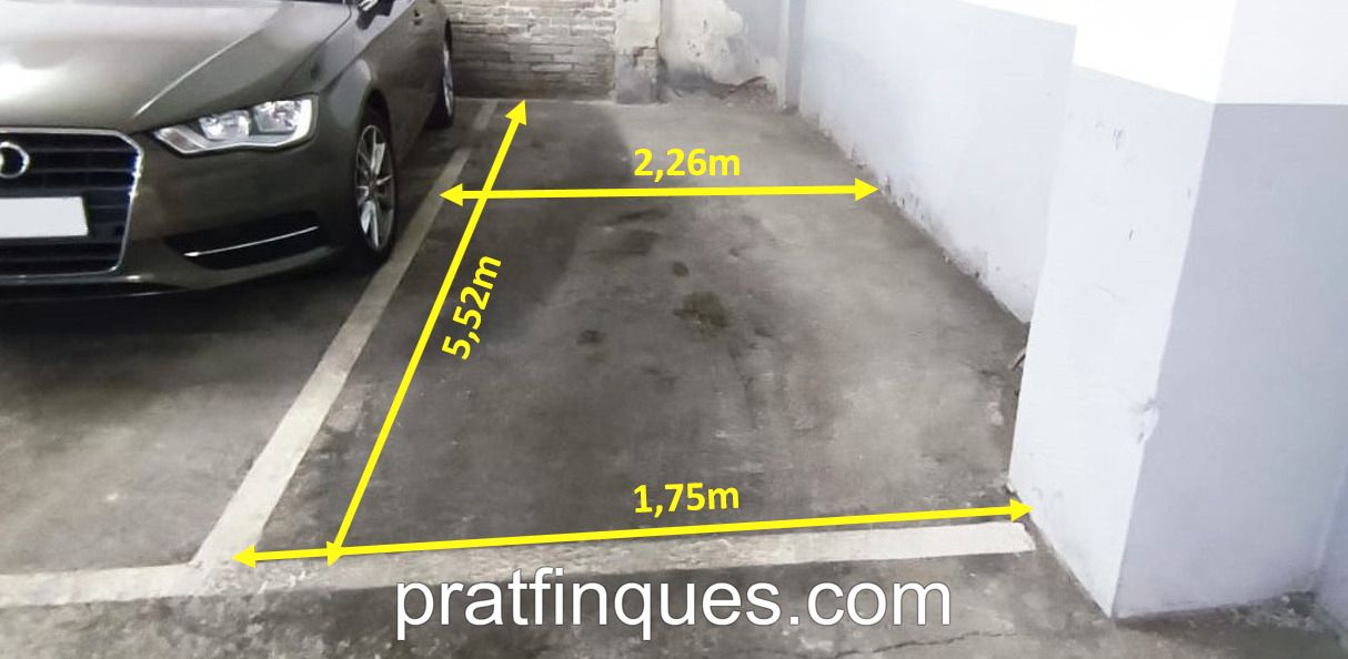 Aparcament de Garatge en venda en El Prat de Llobregat