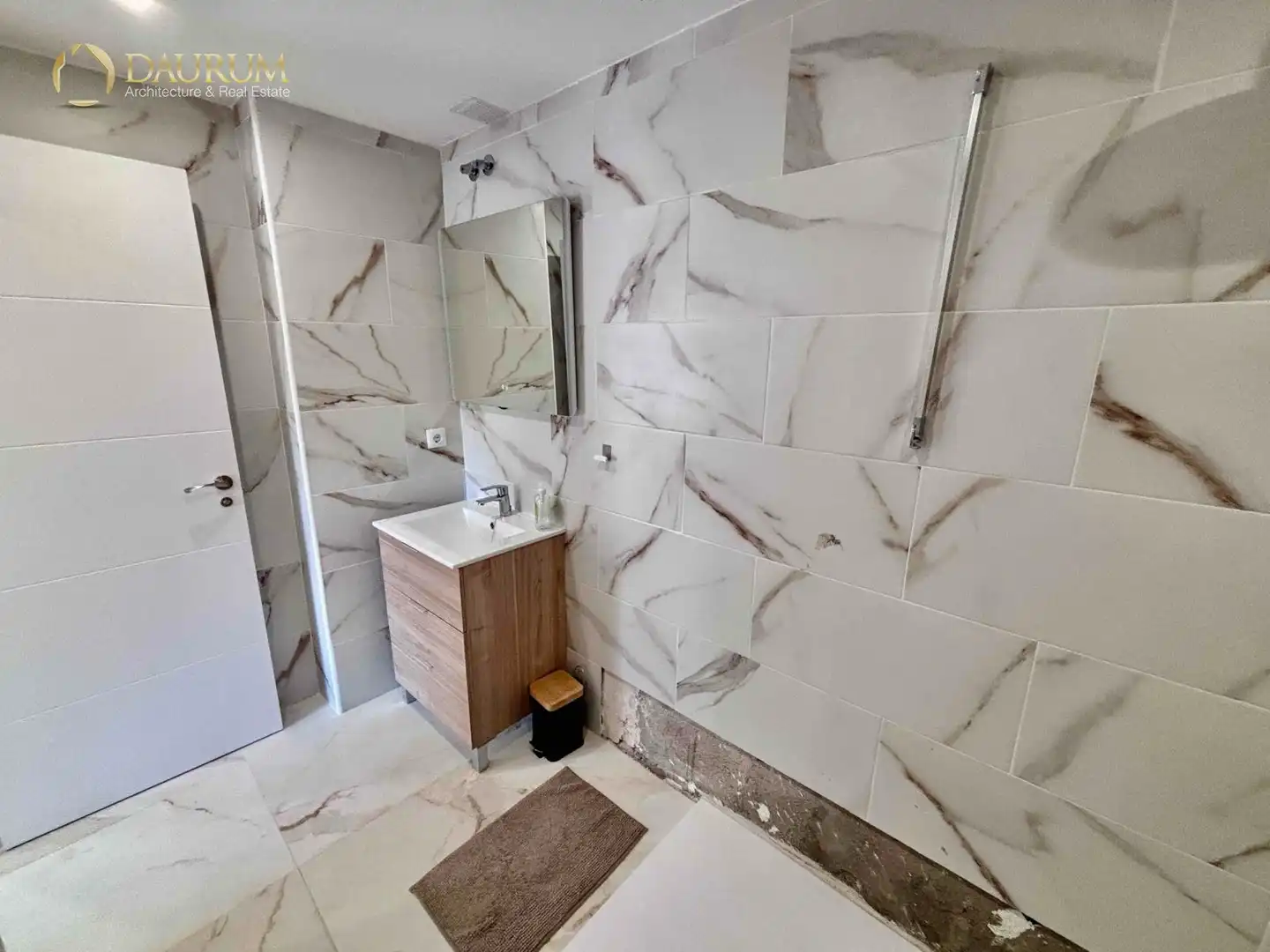 Baño de Piso en venta en Torremolinos con Aire acondicionado y Terraza