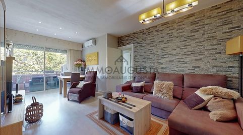 Foto 3 de Pis en venda a Navas, Barcelona Capital